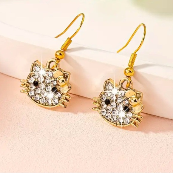 Hello Kitty Crystal Rhinestone Bling‎ Dangle Drop Gold Tone Earrings NEW - Picture 4 of 11